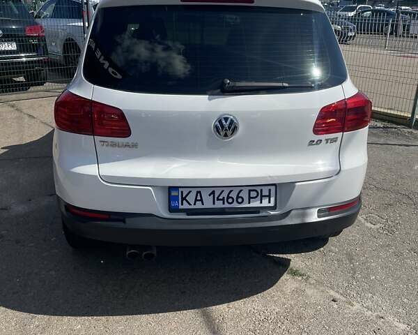 Белый Фольксваген Тигуан, объемом двигателя 1.98 л и пробегом 220 тыс. км за 12850 $, фото 3 на Automoto.ua