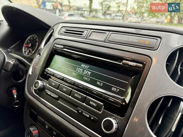 Білий Фольксваген Тігуан, об'ємом двигуна 1.98 л та пробігом 143 тис. км за 10400 $, фото 28 на Automoto.ua
