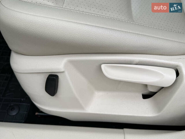 Білий Фольксваген Тігуан, об'ємом двигуна 1.98 л та пробігом 195 тис. км за 10900 $, фото 8 на Automoto.ua
