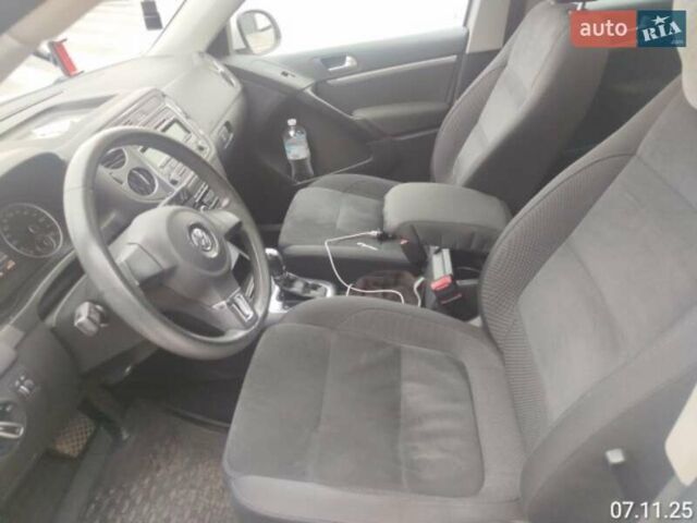 Білий Фольксваген Тігуан, об'ємом двигуна 2 л та пробігом 107 тис. км за 17000 $, фото 10 на Automoto.ua