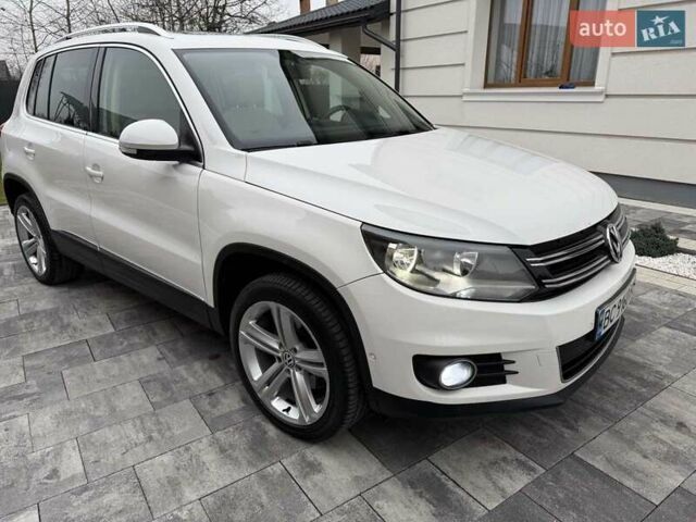 Белый Фольксваген Тигуан, объемом двигателя 2 л и пробегом 142 тыс. км за 12999 $, фото 4 на Automoto.ua