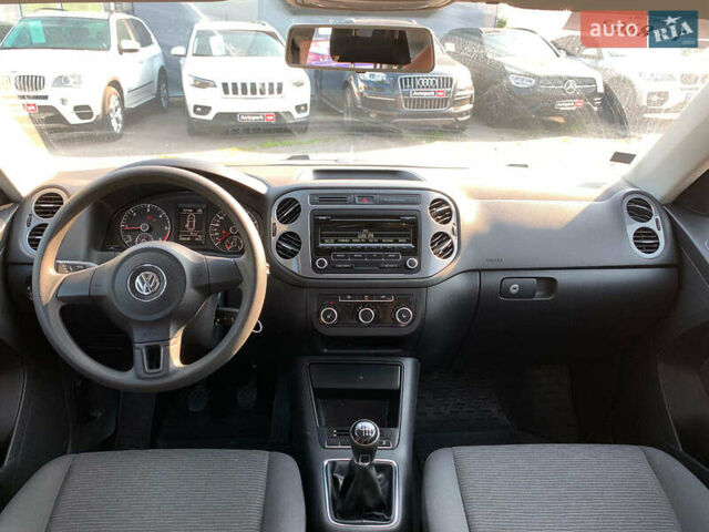 Білий Фольксваген Тігуан, об'ємом двигуна 2 л та пробігом 208 тис. км за 13890 $, фото 35 на Automoto.ua