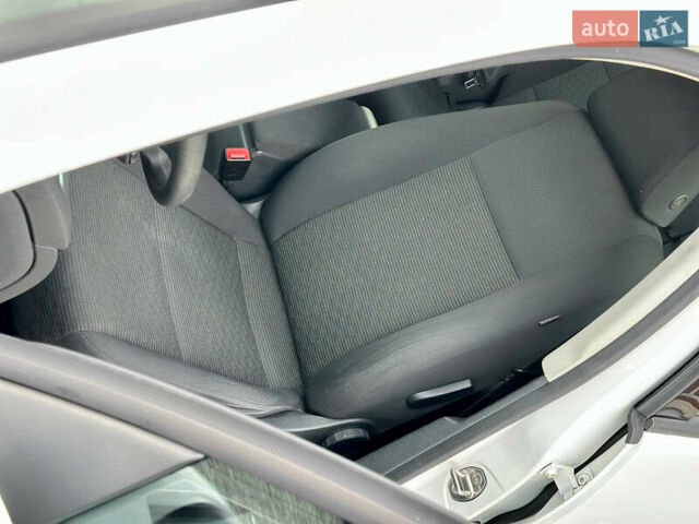 Белый Фольксваген Тигуан, объемом двигателя 1.98 л и пробегом 199 тыс. км за 11499 $, фото 19 на Automoto.ua