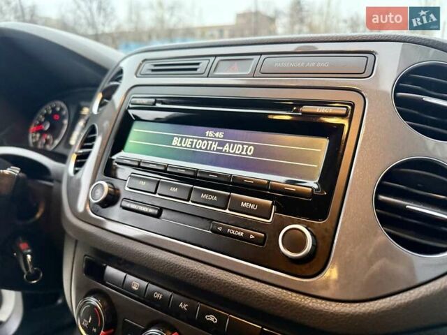 Белый Фольксваген Тигуан, объемом двигателя 1.98 л и пробегом 143 тыс. км за 9999 $, фото 25 на Automoto.ua