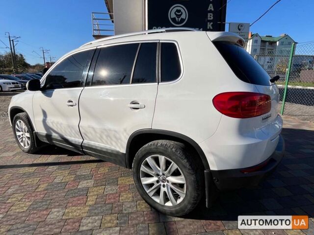 Белый Фольксваген Тигуан, объемом двигателя 2 л и пробегом 203 тыс. км за 15999 $, фото 4 на Automoto.ua