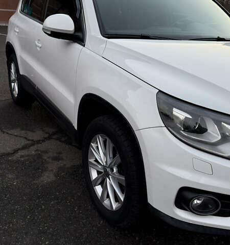 Білий Фольксваген Тігуан, об'ємом двигуна 2 л та пробігом 91 тис. км за 14900 $, фото 10 на Automoto.ua