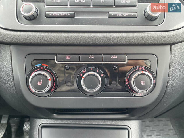 Белый Фольксваген Тигуан, объемом двигателя 1.97 л и пробегом 208 тыс. км за 12600 $, фото 10 на Automoto.ua