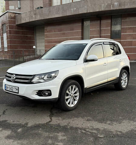 Білий Фольксваген Тігуан, об'ємом двигуна 2 л та пробігом 91 тис. км за 14900 $, фото 2 на Automoto.ua