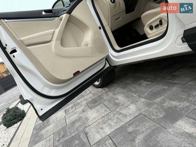 Белый Фольксваген Тигуан, объемом двигателя 2 л и пробегом 142 тыс. км за 12999 $, фото 29 на Automoto.ua