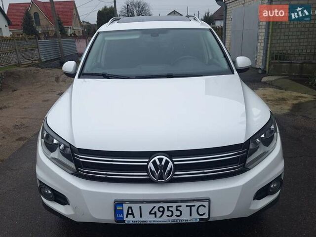 Білий Фольксваген Тігуан, об'ємом двигуна 2 л та пробігом 107 тис. км за 17000 $, фото 4 на Automoto.ua