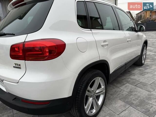 Белый Фольксваген Тигуан, объемом двигателя 2 л и пробегом 142 тыс. км за 12999 $, фото 14 на Automoto.ua