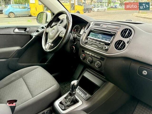 Білий Фольксваген Тігуан, об'ємом двигуна 1.98 л та пробігом 143 тис. км за 10400 $, фото 24 на Automoto.ua