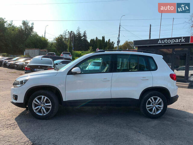 Білий Фольксваген Тігуан, об'ємом двигуна 2 л та пробігом 208 тис. км за 13890 $, фото 7 на Automoto.ua
