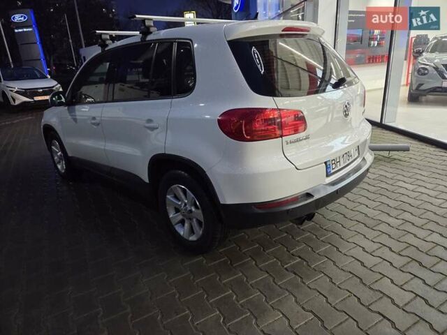 Белый Фольксваген Тигуан, объемом двигателя 1.98 л и пробегом 215 тыс. км за 12999 $, фото 4 на Automoto.ua