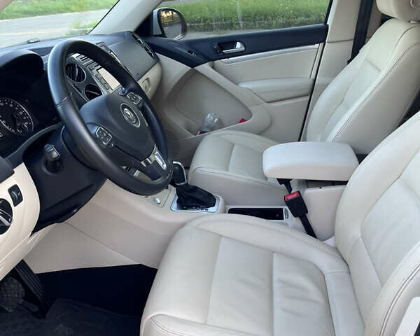 Белый Фольксваген Тигуан, объемом двигателя 1.98 л и пробегом 244 тыс. км за 13500 $, фото 39 на Automoto.ua