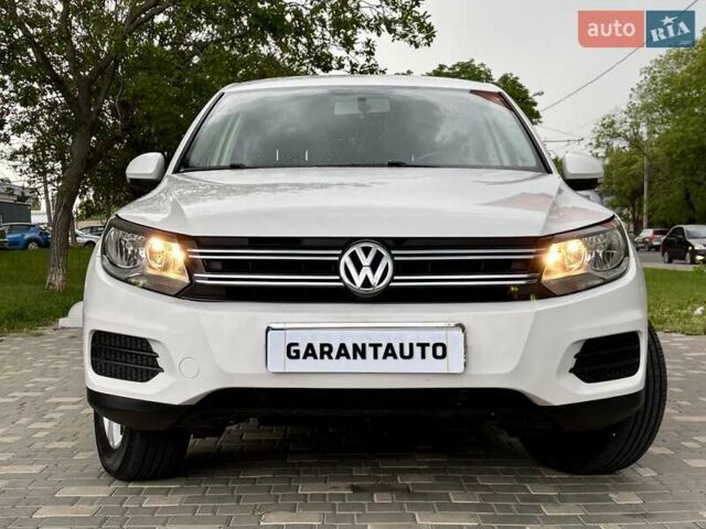 Білий Фольксваген Тігуан, об'ємом двигуна 1.98 л та пробігом 143 тис. км за 10400 $, фото 13 на Automoto.ua