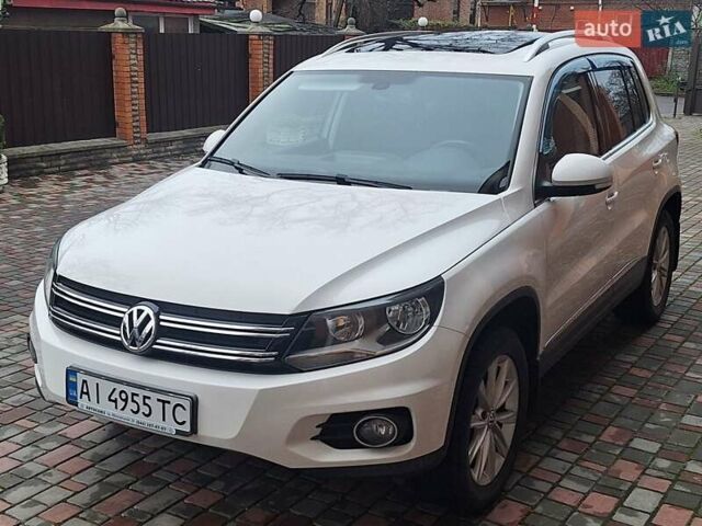 Білий Фольксваген Тігуан, об'ємом двигуна 2 л та пробігом 107 тис. км за 17000 $, фото 31 на Automoto.ua