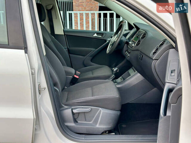 Белый Фольксваген Тигуан, объемом двигателя 1.98 л и пробегом 199 тыс. км за 11499 $, фото 14 на Automoto.ua