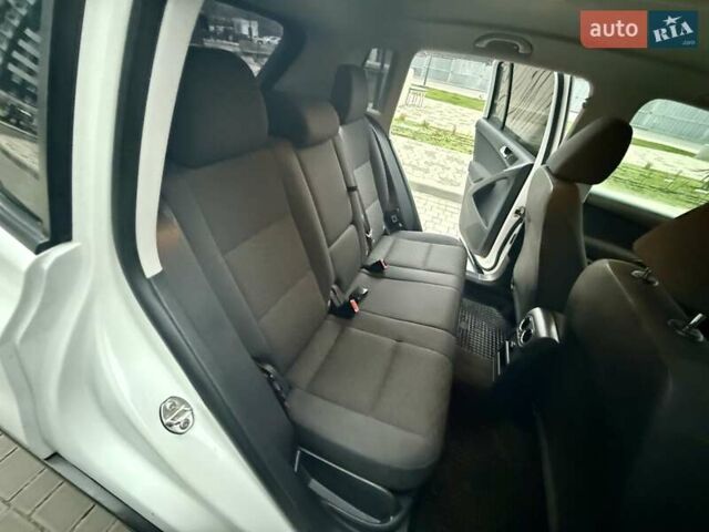 Белый Фольксваген Тигуан, объемом двигателя 1.98 л и пробегом 143 тыс. км за 9999 $, фото 11 на Automoto.ua