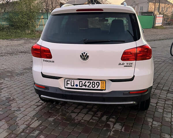 Белый Фольксваген Тигуан, объемом двигателя 1.97 л и пробегом 225 тыс. км за 14900 $, фото 4 на Automoto.ua