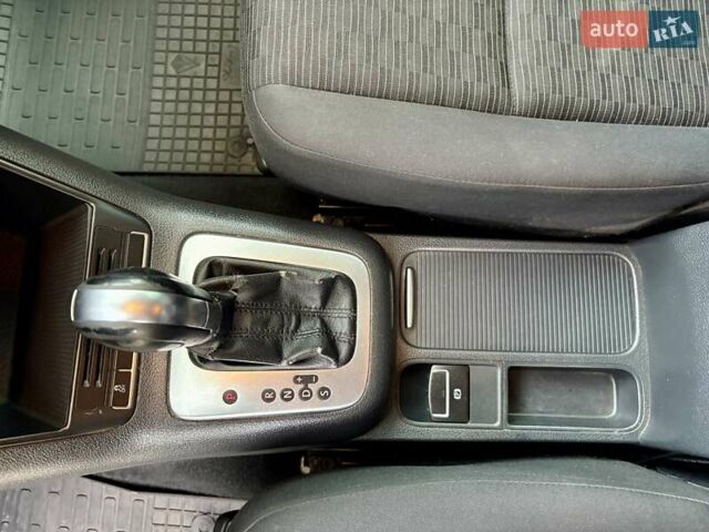 Білий Фольксваген Тігуан, об'ємом двигуна 1.98 л та пробігом 143 тис. км за 10400 $, фото 23 на Automoto.ua