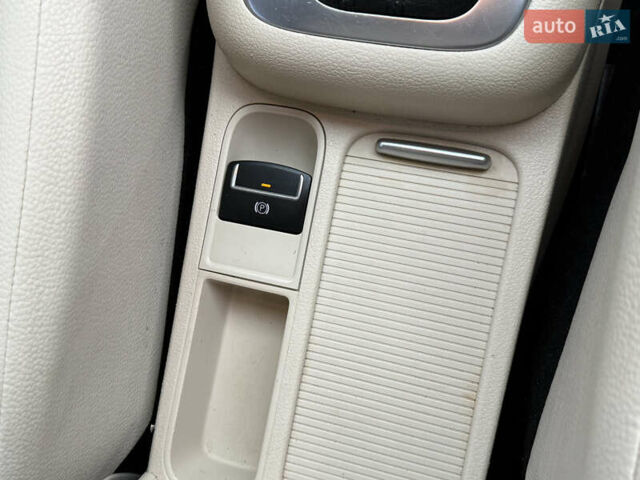 Білий Фольксваген Тігуан, об'ємом двигуна 1.98 л та пробігом 195 тис. км за 10900 $, фото 17 на Automoto.ua