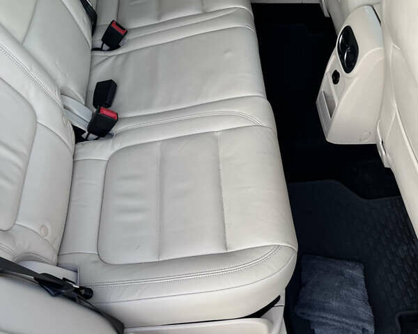 Белый Фольксваген Тигуан, объемом двигателя 1.98 л и пробегом 244 тыс. км за 13500 $, фото 9 на Automoto.ua