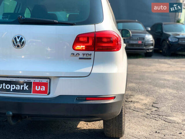 Білий Фольксваген Тігуан, об'ємом двигуна 2 л та пробігом 208 тис. км за 13890 $, фото 11 на Automoto.ua