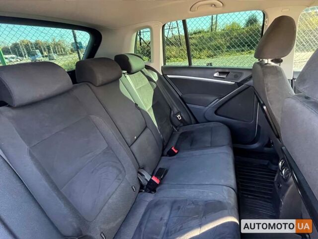 Белый Фольксваген Тигуан, объемом двигателя 2 л и пробегом 203 тыс. км за 15999 $, фото 17 на Automoto.ua