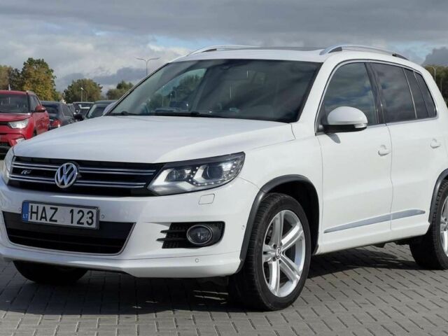 Белый Фольксваген Тигуан, объемом двигателя 2 л и пробегом 121 тыс. км за 8800 $, фото 1 на Automoto.ua