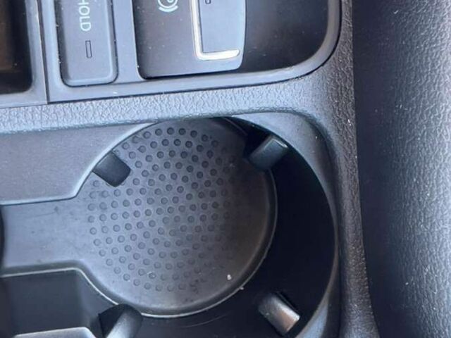 Белый Фольксваген Тигуан, объемом двигателя 2 л и пробегом 121 тыс. км за 8800 $, фото 18 на Automoto.ua