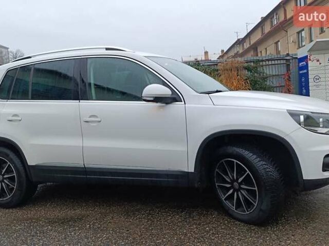 Белый Фольксваген Тигуан, объемом двигателя 1.98 л и пробегом 172 тыс. км за 14000 $, фото 2 на Automoto.ua