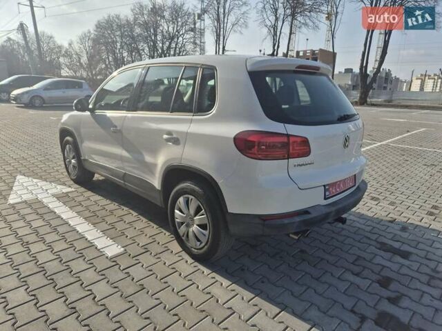 Белый Фольксваген Тигуан, объемом двигателя 1.97 л и пробегом 156 тыс. км за 9999 $, фото 7 на Automoto.ua