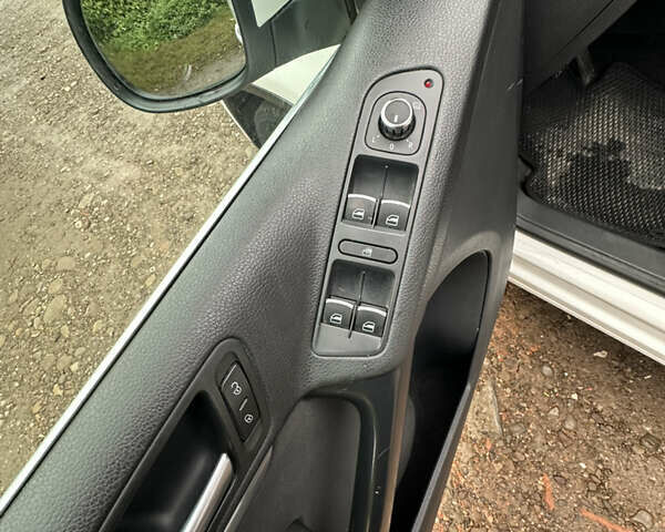 Білий Фольксваген Тігуан, об'ємом двигуна 1.97 л та пробігом 270 тис. км за 17300 $, фото 13 на Automoto.ua