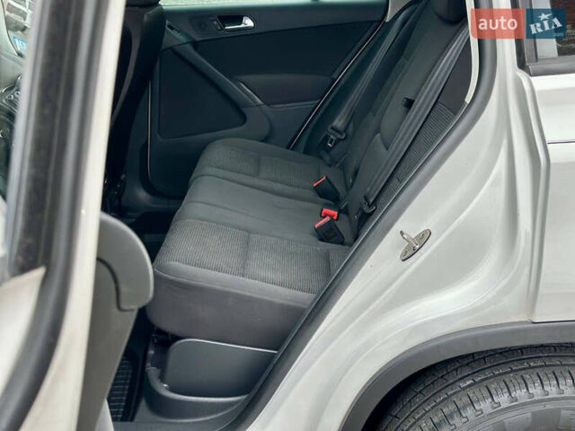 Белый Фольксваген Тигуан, объемом двигателя 1.98 л и пробегом 160 тыс. км за 11000 $, фото 8 на Automoto.ua