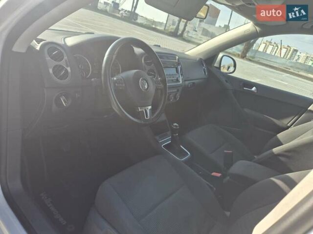 Белый Фольксваген Тигуан, объемом двигателя 1.97 л и пробегом 156 тыс. км за 9999 $, фото 9 на Automoto.ua