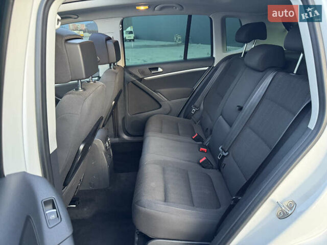 Белый Фольксваген Тигуан, объемом двигателя 1.97 л и пробегом 245 тыс. км за 12999 $, фото 31 на Automoto.ua