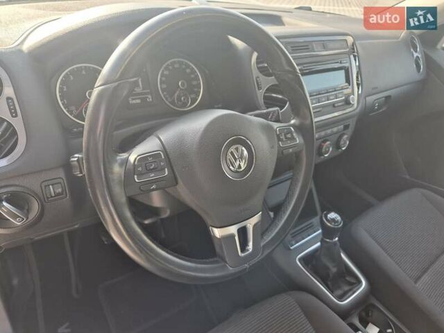 Белый Фольксваген Тигуан, объемом двигателя 1.97 л и пробегом 156 тыс. км за 9999 $, фото 12 на Automoto.ua