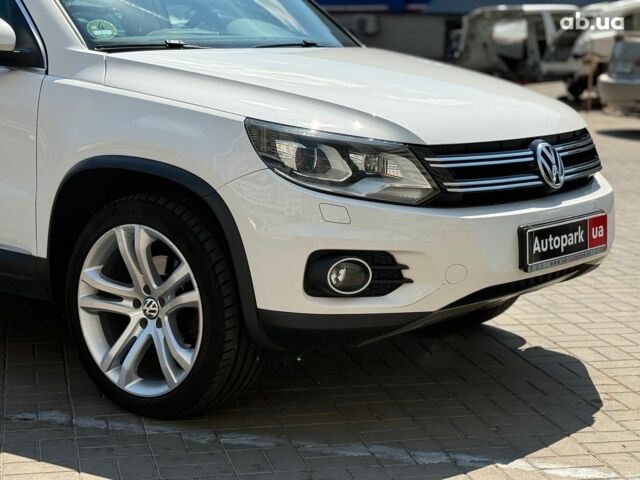 Білий Фольксваген Тігуан, об'ємом двигуна 2 л та пробігом 250 тис. км за 16490 $, фото 3 на Automoto.ua