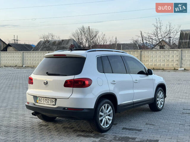 Белый Фольксваген Тигуан, объемом двигателя 1.97 л и пробегом 245 тыс. км за 12999 $, фото 4 на Automoto.ua