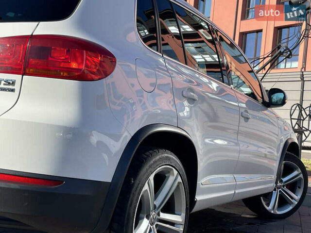 Белый Фольксваген Тигуан, объемом двигателя 1.98 л и пробегом 222 тыс. км за 12799 $, фото 36 на Automoto.ua