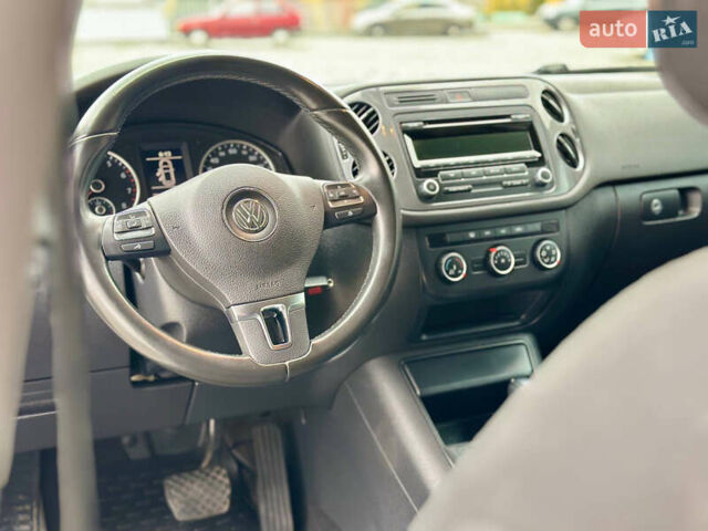 Белый Фольксваген Тигуан, объемом двигателя 1.98 л и пробегом 160 тыс. км за 11000 $, фото 6 на Automoto.ua