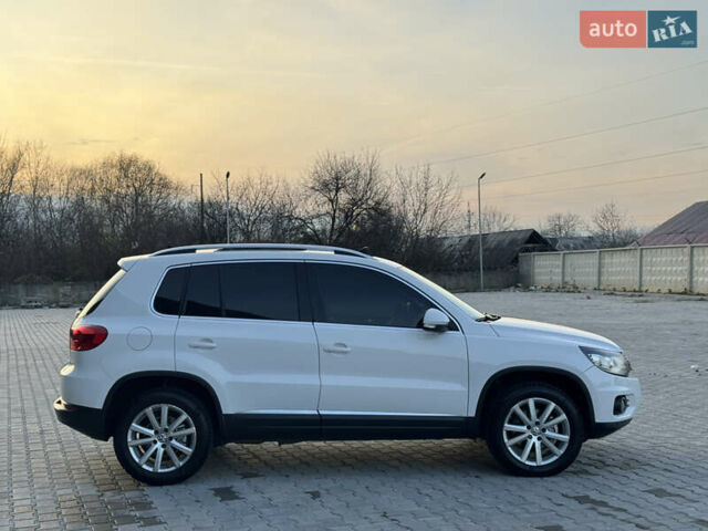Белый Фольксваген Тигуан, объемом двигателя 1.97 л и пробегом 245 тыс. км за 12999 $, фото 3 на Automoto.ua
