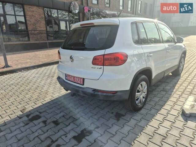 Белый Фольксваген Тигуан, объемом двигателя 1.97 л и пробегом 156 тыс. км за 9999 $, фото 5 на Automoto.ua
