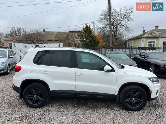 Белый Фольксваген Тигуан, объемом двигателя 2 л и пробегом 199 тыс. км за 12200 $, фото 6 на Automoto.ua