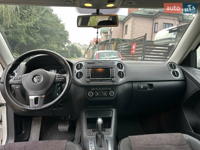 Білий Фольксваген Тігуан, об'ємом двигуна 1.97 л та пробігом 270 тис. км за 17300 $, фото 18 на Automoto.ua