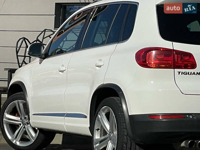 Белый Фольксваген Тигуан, объемом двигателя 1.98 л и пробегом 222 тыс. км за 12799 $, фото 43 на Automoto.ua