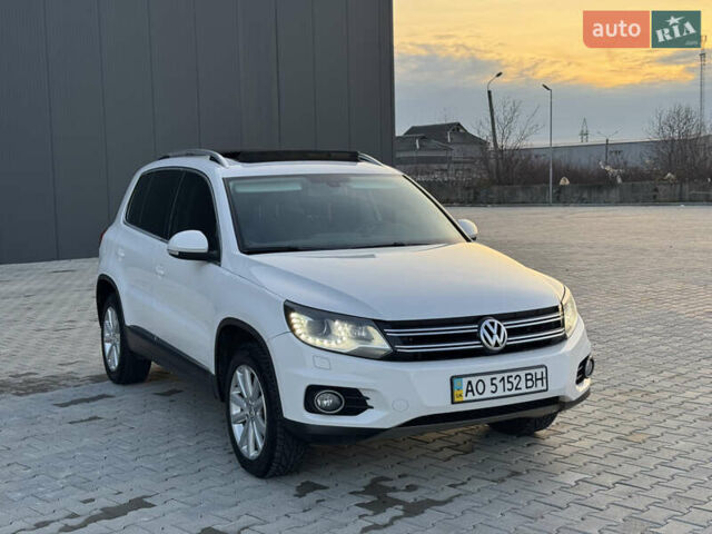 Белый Фольксваген Тигуан, объемом двигателя 1.97 л и пробегом 245 тыс. км за 12999 $, фото 1 на Automoto.ua