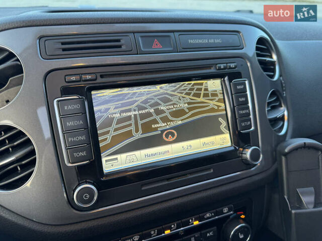 Белый Фольксваген Тигуан, объемом двигателя 1.97 л и пробегом 245 тыс. км за 12999 $, фото 28 на Automoto.ua