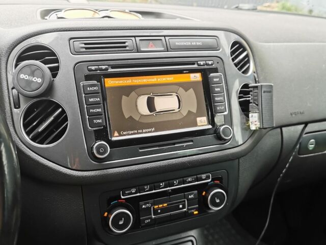 Белый Фольксваген Тигуан, объемом двигателя 2 л и пробегом 219 тыс. км за 14900 $, фото 12 на Automoto.ua